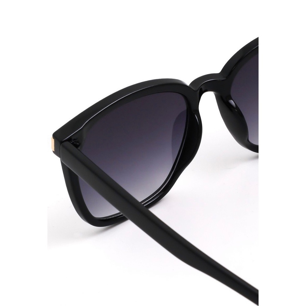 ๐๐ถ FASHION SUNGLASSES ๐ถ - Picture 6 of 7